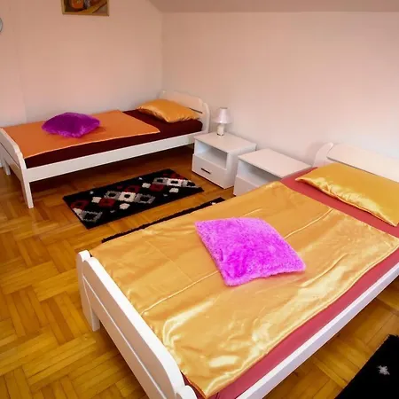 Vikend Kuca Lohovski Put